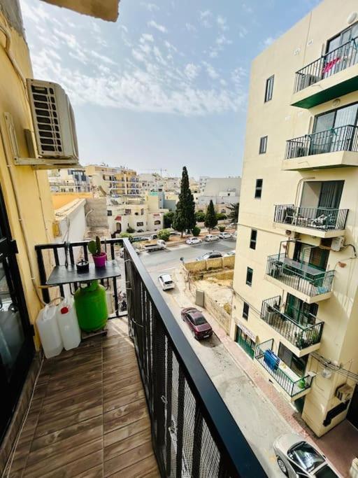 Seaside Duplex Apartment St. Paul's Bay