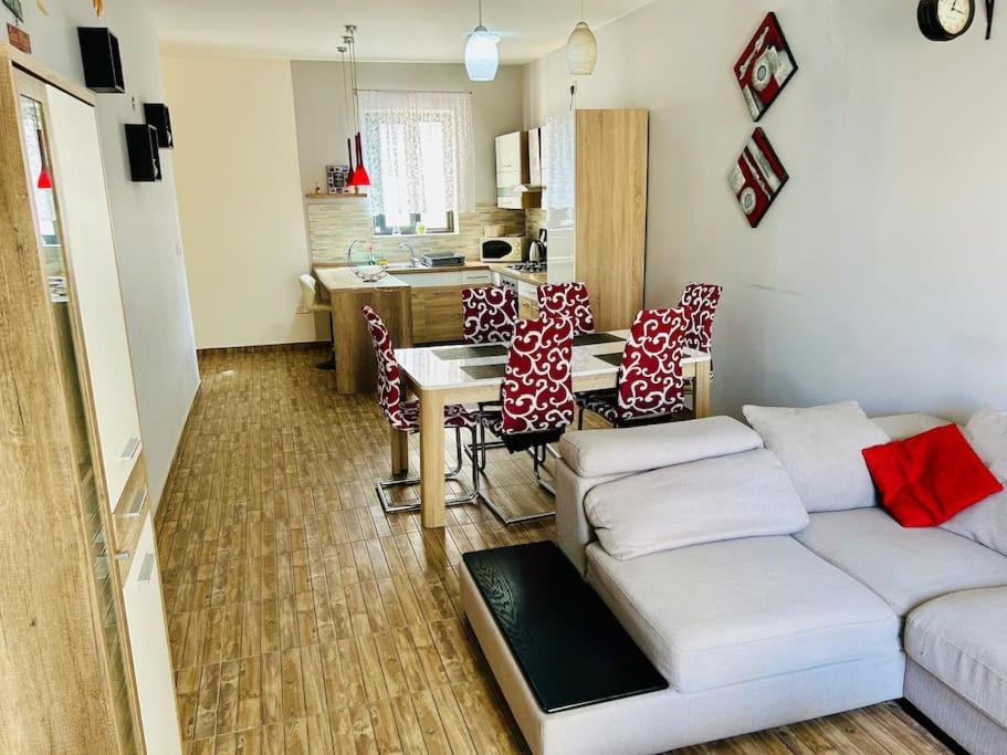 Apartment Seaside Duplex St. Paul's Bay