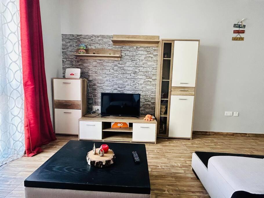 Seaside Duplex Apartment St. Paul's Bay
